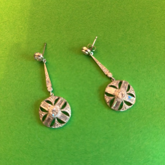 Jewelry - Pierced earrings